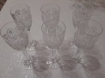 krištáľové šampanské poháre