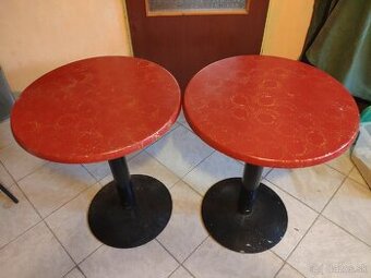 2x Masívny barový stôl – červený retro dizajn