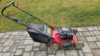 Benzínová kosačka s motorom briggs stratton