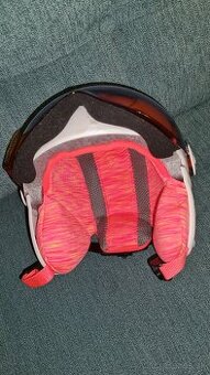 Detska dievčenská lyžiarska prilba