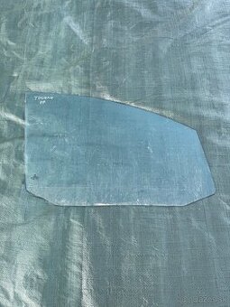 Predné pravé posuvné okno Touran