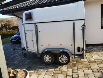 Prepravnik na kone.Hofer PT135.