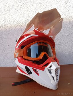 Mx prilba UFO
