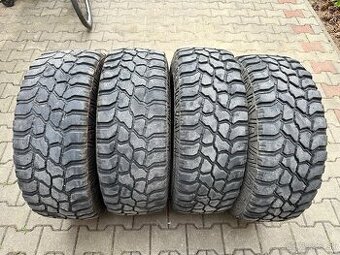 285/70 R17 Nokian MT