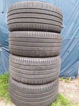 Ponúkame 4 letné pneumatiky Pirelli 315/35 R21 a 275/40 R21