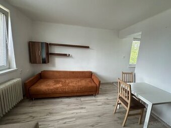 Na prenájom zariadená garzonka v centre mesta DS