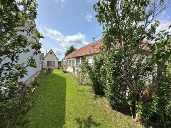 Rodinný dom na veľkom pozemku v obci Solčany – len 2 minúty