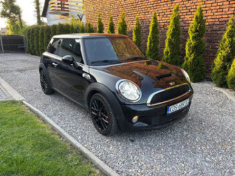 Mini Cooper S R56 JCW John Cooper Works