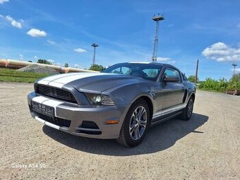 FORD MUSTANG 3.7 PREMIUM 2013