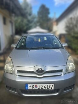 Toyota Corolla Verso 2.2