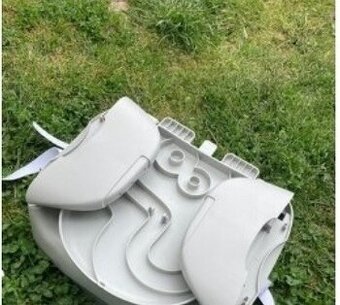 Rozkladacia cestovná stolička