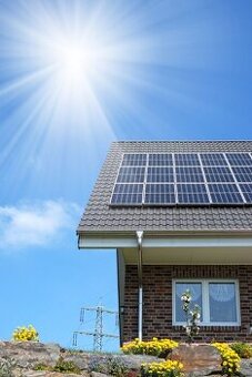 Solárne panely, bleskozvody, tepelné čerpadlá