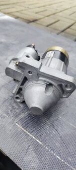 Štartér Renault dci