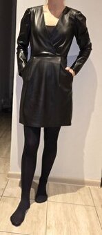 Koženkové šaty vel.34/36 New Yorker