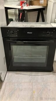 CANDY vstavaná rúra