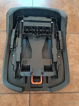 Predám základňu Cybex Pallas