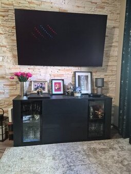 Predám komodu a bicykel.