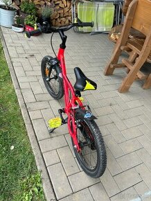 16-palcový hliníkový bicykel 900 racing červený pre deti 4,5