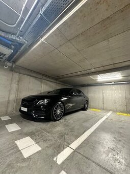 🚙 Mercedes Benz AMG E220 4matic