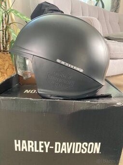 Dve prilby Harley Davidson