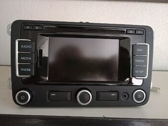 Autoradio na Volkswagen B7