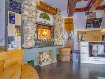 RODINNÝ DOM S GARÁŽOU, POZEMOK 317m2, POD WILEC HÔRKOU