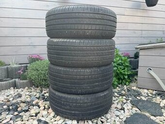 235/55 R18