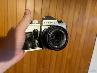 Praktica PLC3 + Pentacon 50mm f1.8 electric