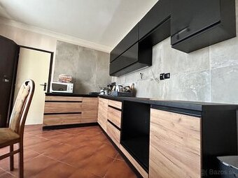 Predám veľkometrážny 3izbový byt s balkónom