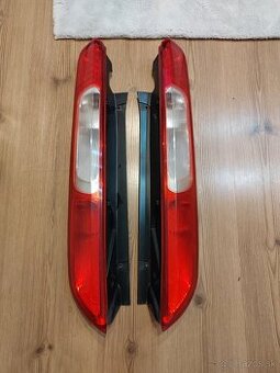 Ford focus 2 zadné svetlá