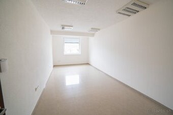 Prenajmem kanceláriu 21m2