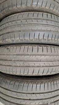 Predám 4ks pekné letné 185/60r15-84H Dunlop