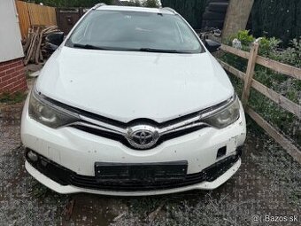 Rozpredam Toyota Auris 2016 II 1.6 D4-D 82kw 1WW N47C16A