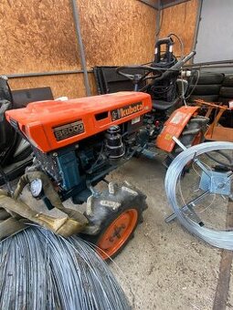 Kubota B6000
