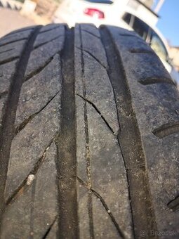Pneu 165/70 R14