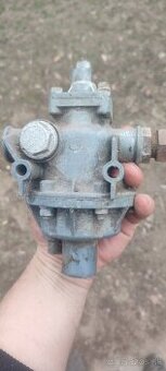 Regulátor vzduchu Zetor