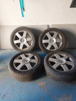 Komplet letnú sadu alu na Škoda-5x112 205/55 R16