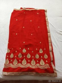 Indické sari cervene