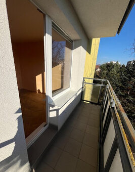 ZĽAVA - Byt 1 izbový, s lodžiou 32  m2, B. Bystrica, Fončord