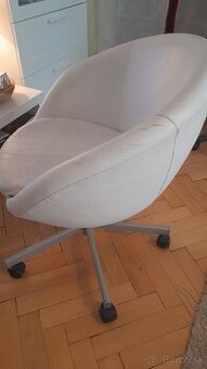 Ikea stolička