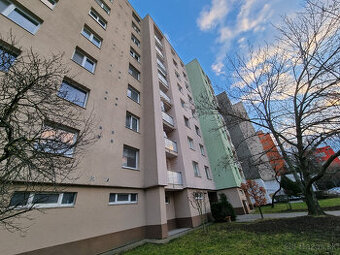 NA PREDAJ 1 IZBOVÝ BYT s LOGGIOU 41 m2 A. TRAJAN PIEŠŤANY