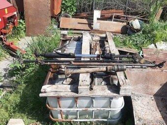 Zetor 6911 servo, spodok sedačky