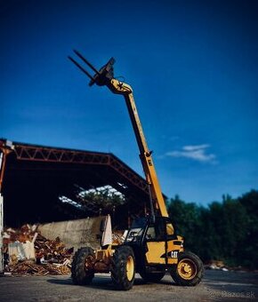 CATERPILLAR TH330B
