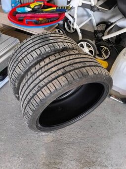 235/35 r19 - 1