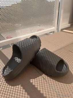 Yeezy slide originál 44 - 1