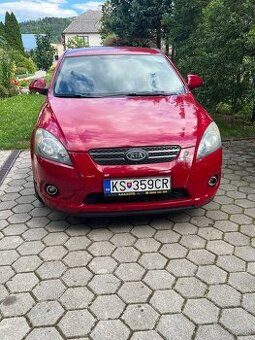 PONUKAM NA PREDAJ VOZIDLO KIA CEED 1,4 ,77KW