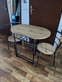 Predám stôl so stoličkami