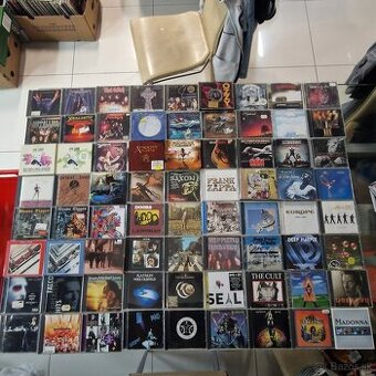CD-čka...BLACK SABBATH,OZZY OSBOURNE,BLACKMORES NIGHT.....
