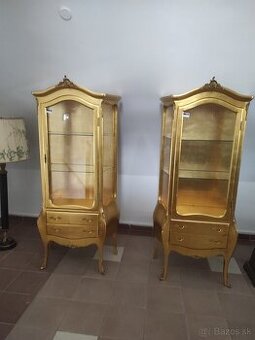 Zlaté vitríny