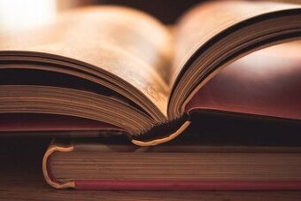 Seminárne, bakalárske, diplomové práce, MBA a LLM práce